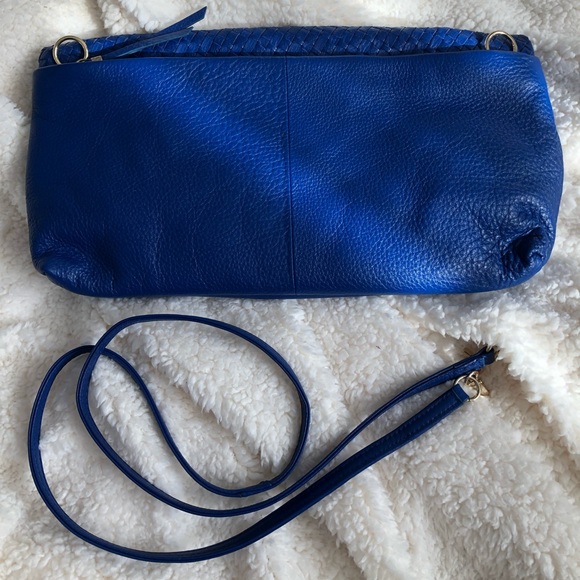 Elliot Lucca Blue Oversize Woven Convertible Clutch Crossbody - Picture 7 of 9